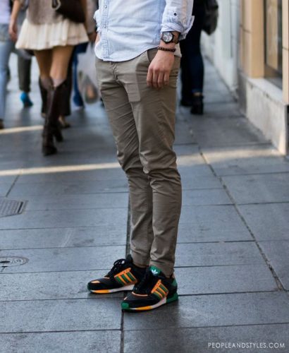 Ultimate Guide: 17 Trendsetting Men’s Sneakers and Chinos Combos for Effortless Style
