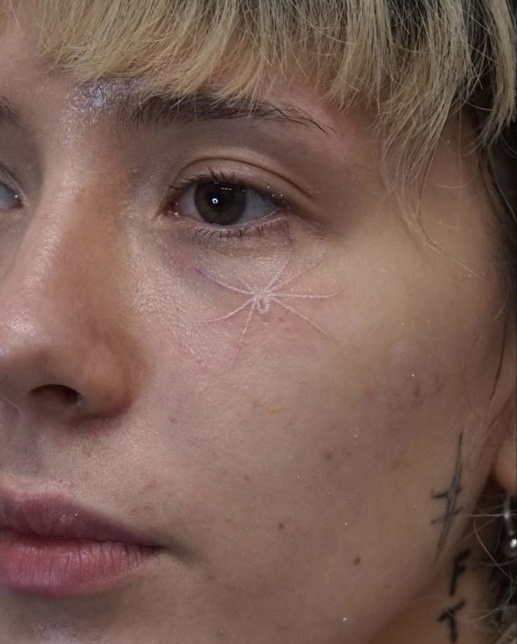 30 White Ink Tattoo Ideas for Dark Skin, Tan, Pale, Brown, Fine Line, Spider, Lightning, Healed Designs