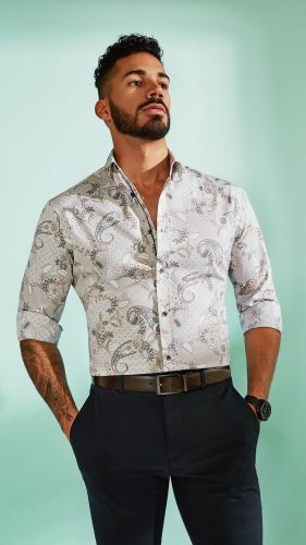 &#8217;s Top 20 Men&#8217;s Shirt Trends: Bold Patterns &#038; Classic Styles Redefined