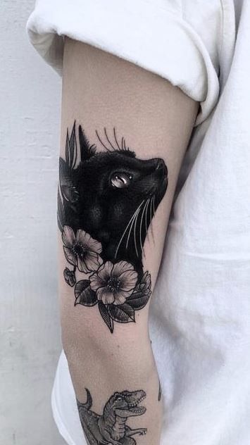 27 Black Cat Tattoo Ideas Realistic, Minimalist, Traditional & Witchy Designs