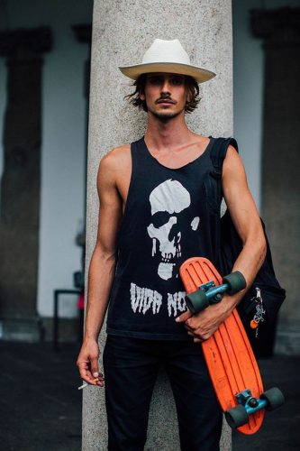 Skate into with 20 Trendy Skater Boy Outfits: From Vintage Flannel to Bold Streetwear