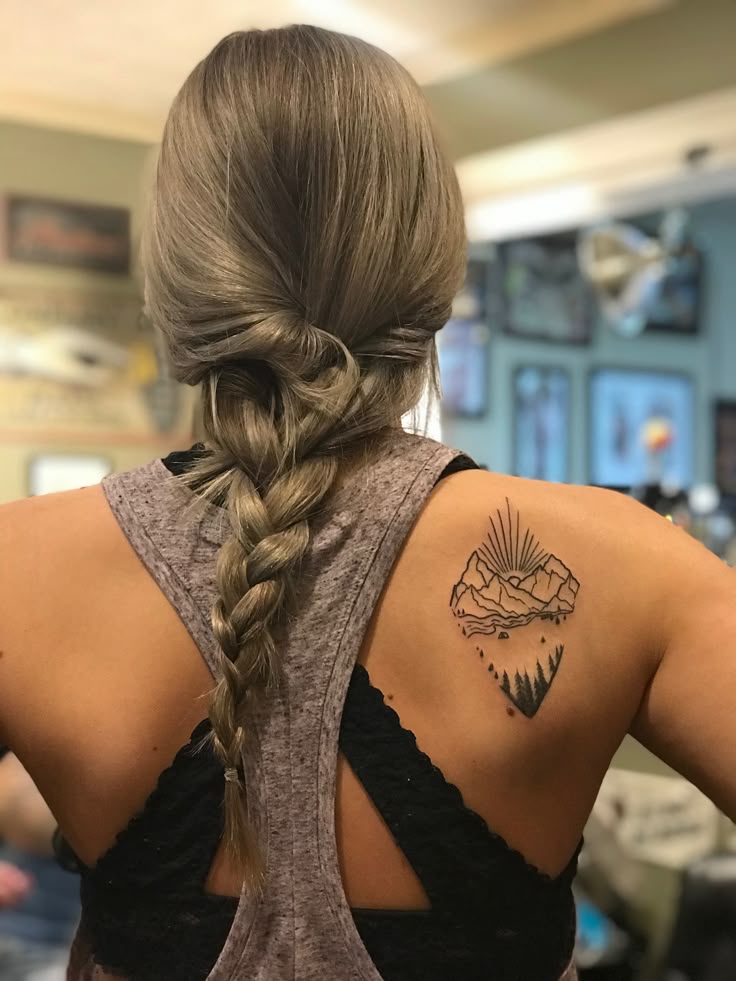 27 Ideas Mountain Tattoo Ideas : Minimalist, Geometric, Fine Line & Sleeve Designs