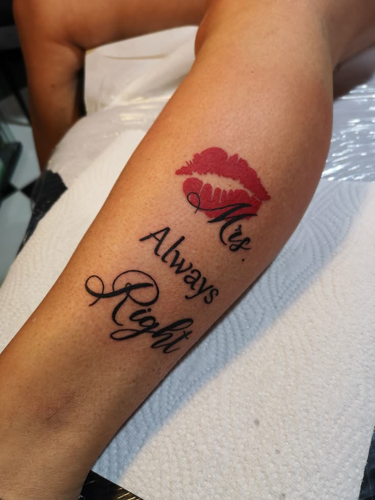 29 Lip Tattoo Ideas With Kiss Prints, Vampire Designs, Color Ideas, Shading, Placement Tips