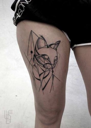 17 Geometric Cat Tattoo Ideas