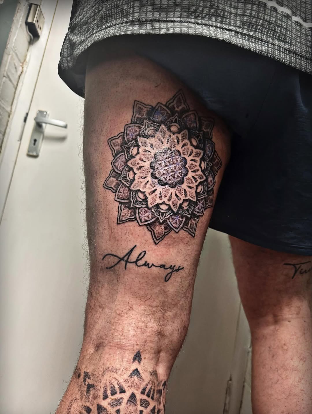 27 Mens Thigh Tattoo Ideas: how to choose art that actually suits your life
