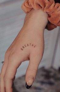 14 Charming Small Tattoo Ideas for Women