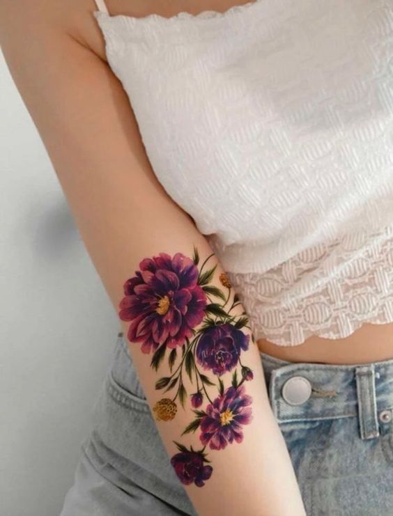 Discover 24 Stunning Flower Bouquet Tattoo Ideas: Delicate, Colorful, and Minimalist Designs