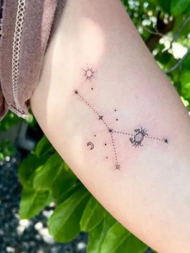 19 Alluring Forearm Tattoo Ideas for Women