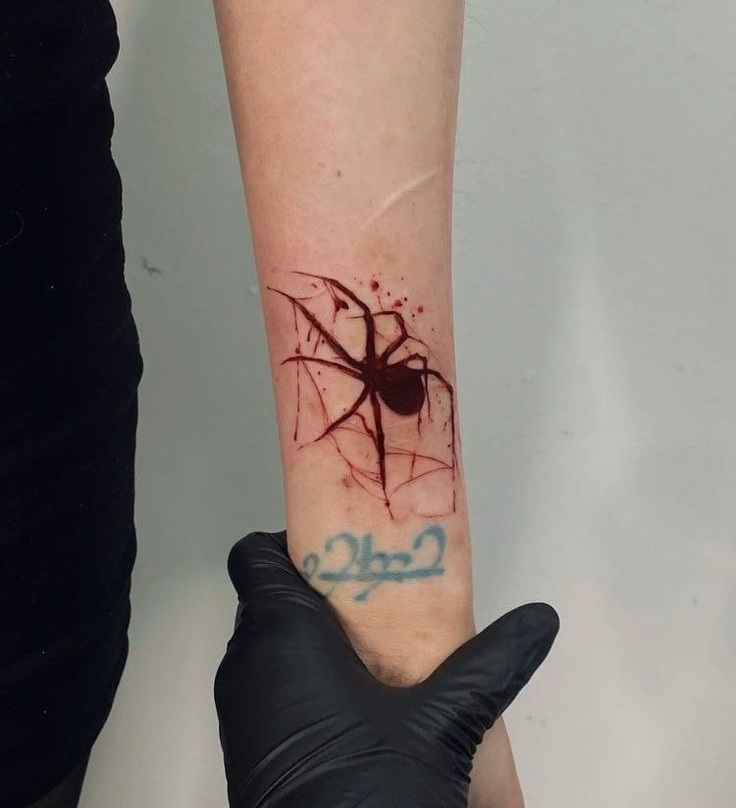 26 Ideas Spider Tattoo: Cool, Creepy, and Incredibly Creative Ink Designs