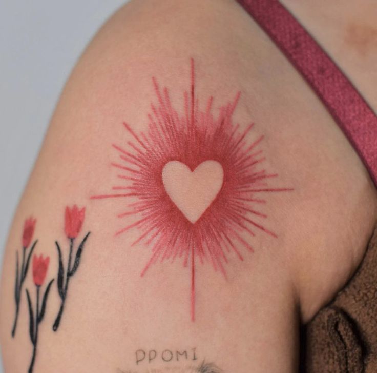 Explore 18 Stunning Geometric Star Tattoo Designs for : Unique Patterns, Bold Ideas, and Creative Sleeve Options