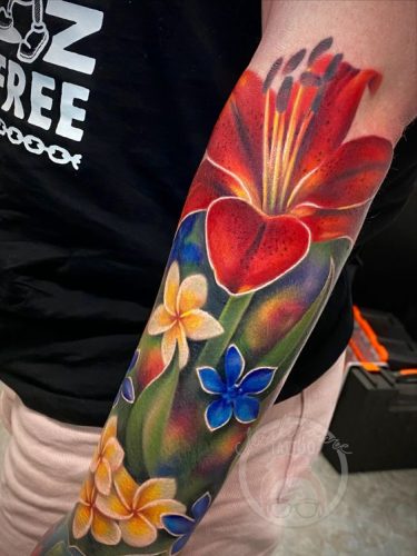 Discover 18 Stunning Hibiscus Tattoo Designs for Women – Bold, Beautiful & Trendy in