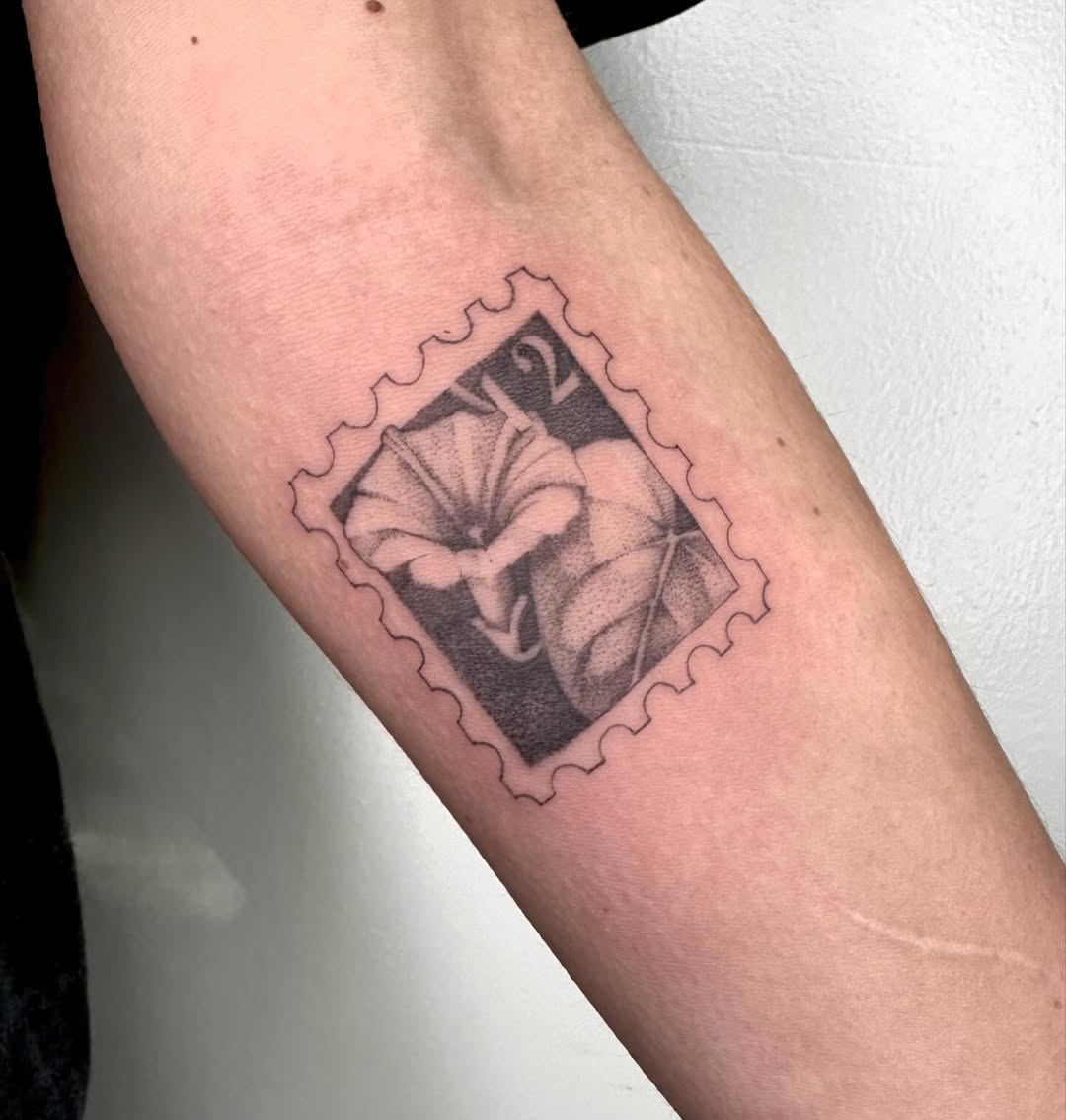 29 Morning Glory Tattoo Ideas: Elegant Vines, Quiet Symbolism, and Wearable Color