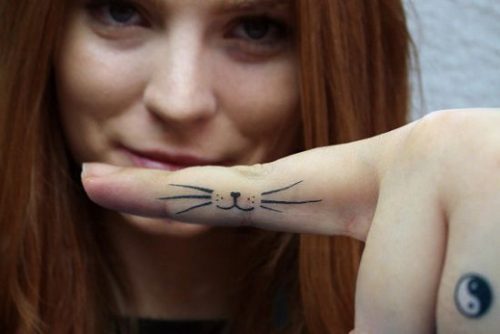 23 Minimalist Cat Tattoo Ideas
