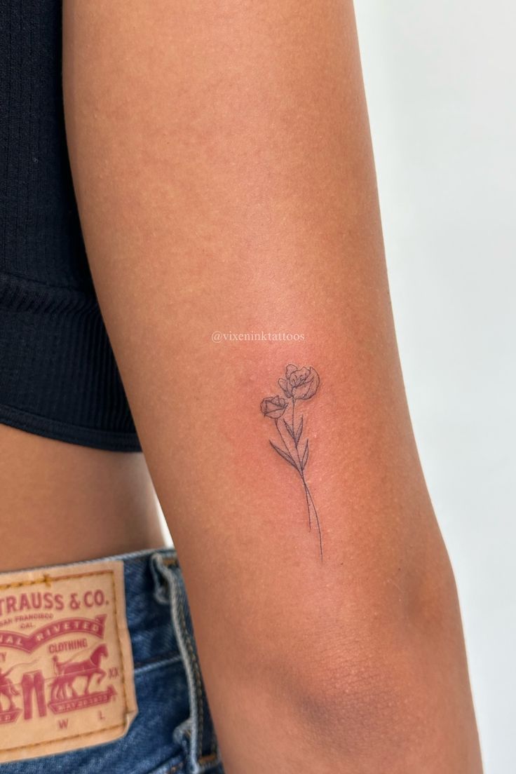 Explore 20 Stunning Fine Line Tattoo Ideas: Minimalist Designs for Women & Men