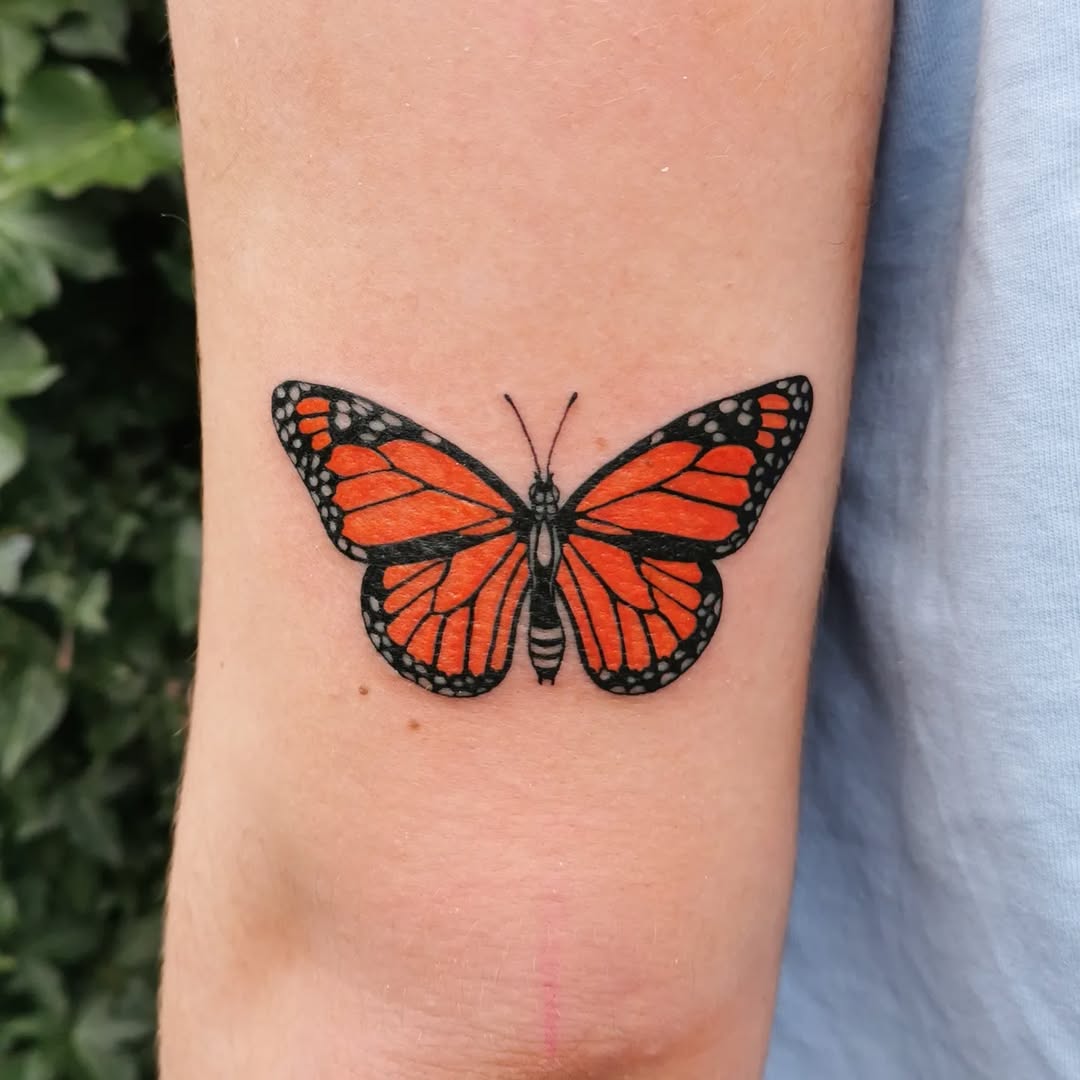 30 Monarch Butterfly Tattoo Ideas: From Tiny Symbols to Storytelling Sleeves