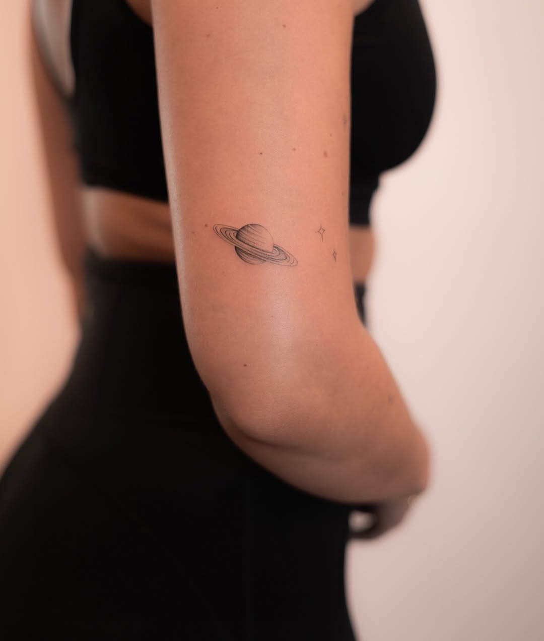 30 Saturn Tattoo Ideas: Meaning, Styles, and Real-Life Designs You ll Actually Want
