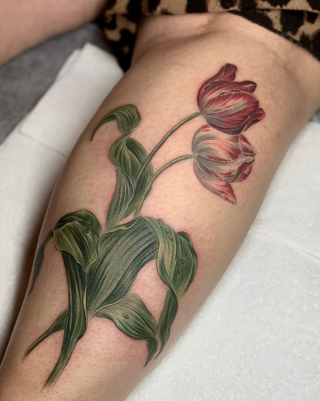 29 Tulip Tattoo Designs Full of Meaning and Style
