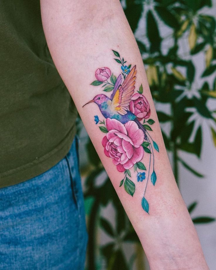 27 Stunning Hummingbird Tattoo Ideas for : Realistic, Minimalist, Geometric & Colorful Designs
