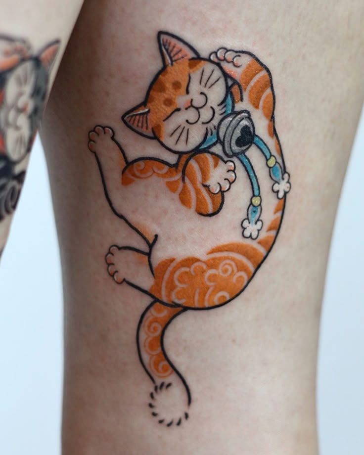 Here Are 28 Cat Tattoo Ideas to Consider in for Women and Men: Minimalist, Funny, Gothic