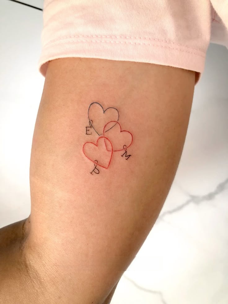 28 Kids Name Tattoo Ideas for Mothers: Unique Designs with Birth Dates, Matching Symbols