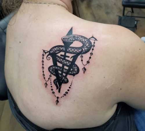 20 Celebrating with Symbolic Snake Tattoos