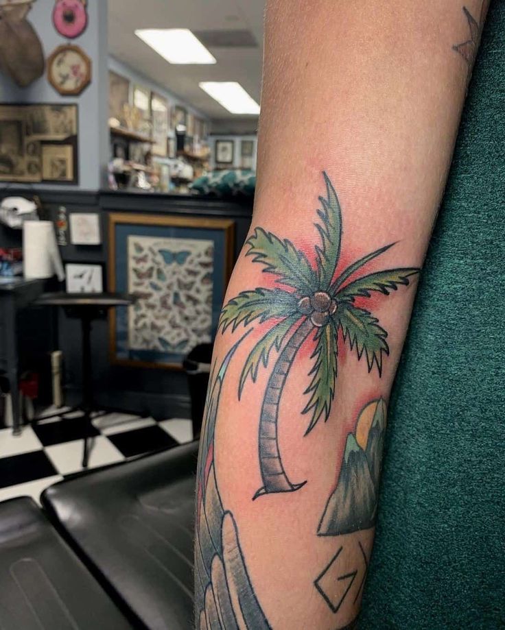 25 Palm Tree Tattoo Ideas for Women and Men Minimalist, Traditional, Forearm & Tropical Design Inspiration