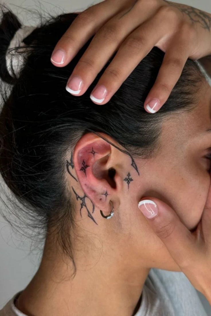30 Behind Ear Tattoo Ideas for Men and Women Unique, Meaningful, Minimalist, Sparkle & More