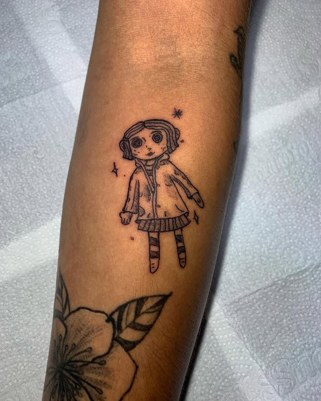 30 Coraline Tattoo Ideas: From Button-Eyed Whimsy to Dark Fairytale Ink