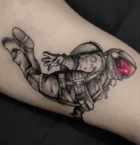 27 Astronaut Tattoo Ideas