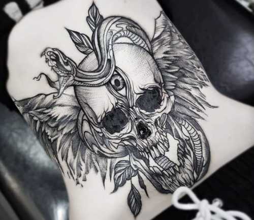 21 Mesmerizing Snake Tattoos on Stomach Ideas