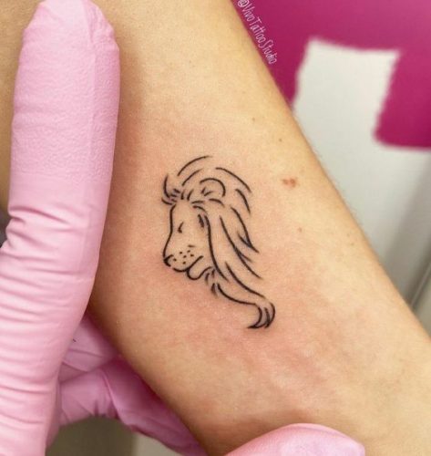 27 Easy Lion Tattoo Ideas: Simple yet Meaningful Designs