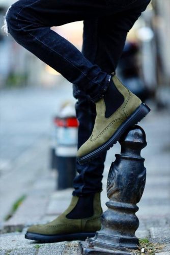 18 Men’s Sneakers with Boot Soles : Merging Rugged Utility & Urban Style in Footwear