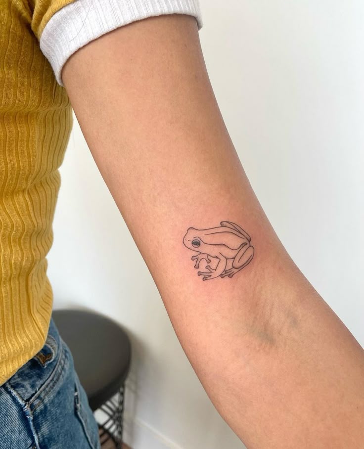 28 Frog Tattoo Ideas with Traditional, Cute, Japanese, Fine Line, and Color Flash Designs