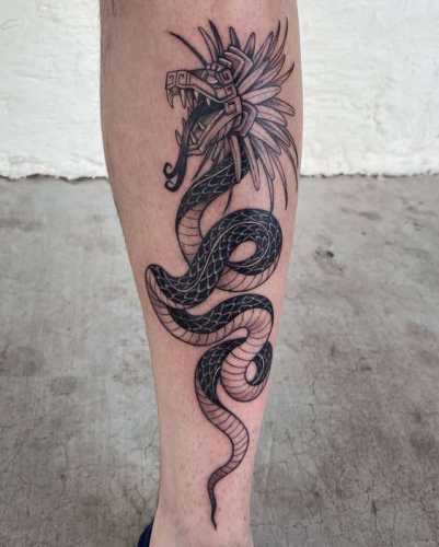 20 Celebrating with Symbolic Snake Tattoos
