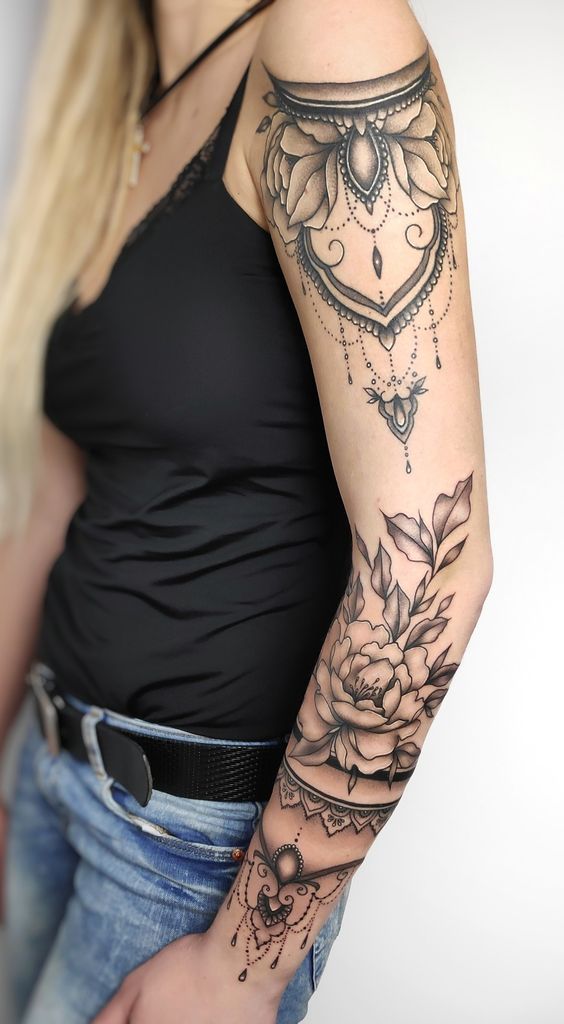 19 Female Tattoo Ideas
