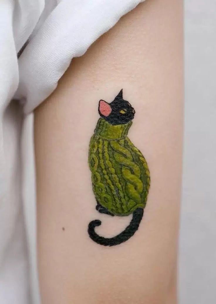 27 Black Cat Tattoo Ideas Realistic, Minimalist, Traditional & Witchy Designs