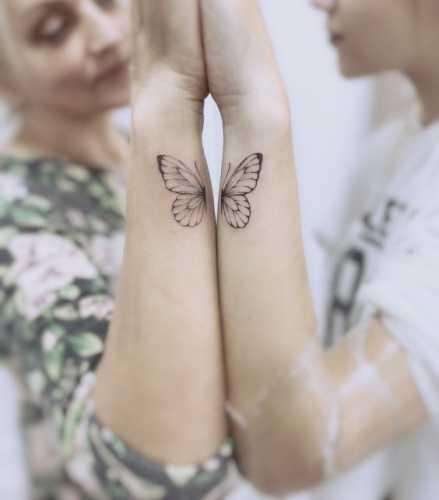 29 Tiny Butterfly Tattoo Ideas