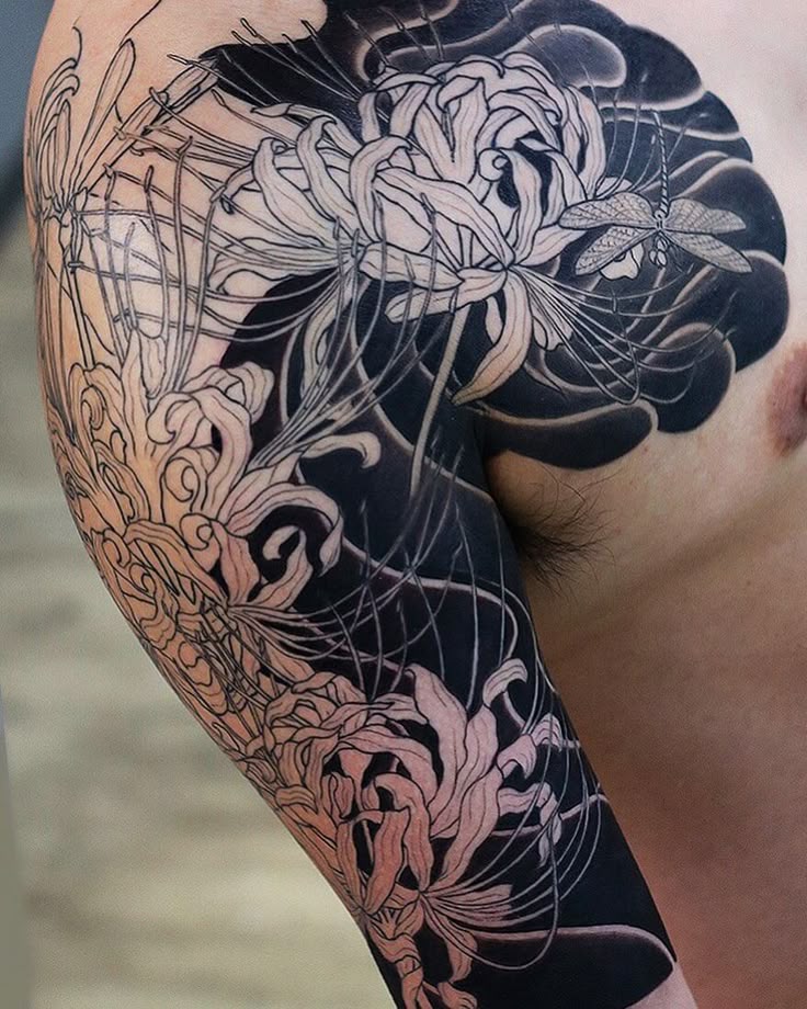 Spider Lily Tattoo 30 Ideas with Traditional Japanese Design, Arm Sleeve, Abstract Meaning