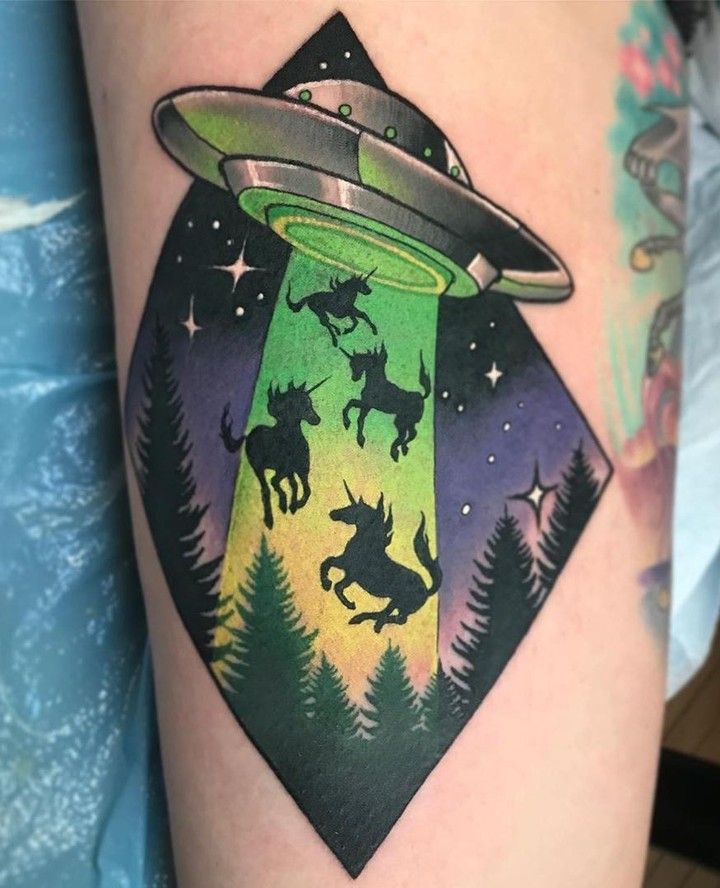 28 Alien Tattoo Ideas : From Xenomorph Stencil Designs to Trippy Flash, Cute Tattoos