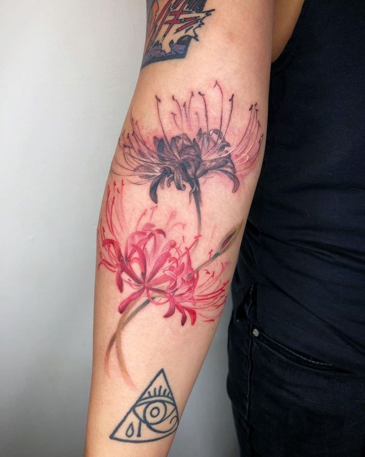 Spider Lily Tattoo 30 Ideas with Traditional Japanese Design, Arm Sleeve, Abstract Meaning