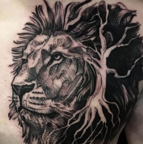 Expressive and Bold: 18 Lion Tattoo on Ribs