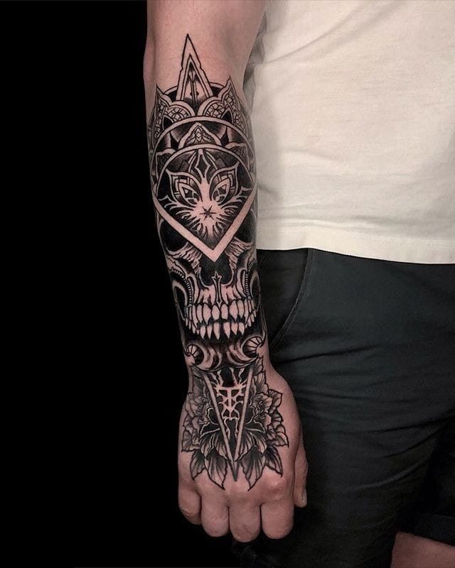 25 Best Half Sleeve Tattoo Ideas for Women & Men Cool Designs & Unique Drawings