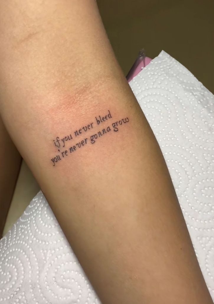 26 Taylor Swift Tattoo Ideas : Lyrics, Fine Line, Matching &#038; More for Swifties