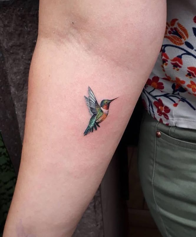 27 Stunning Hummingbird Tattoo Ideas for : Realistic, Minimalist, Geometric & Colorful Designs