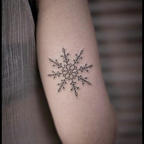 25 Snowflake Tattoo Ideas