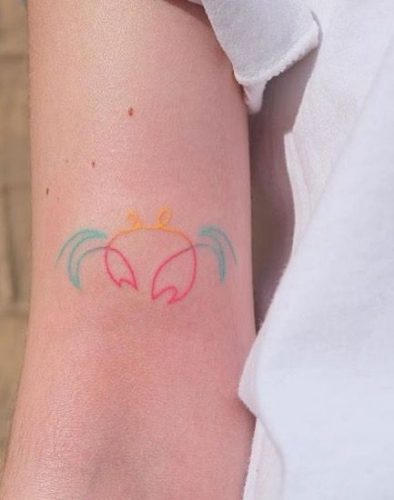 Explore 20 Unique Crab Tattoo Ideas for Women in – Discover Feminine Designs That Symbolize Zodiac Elegance