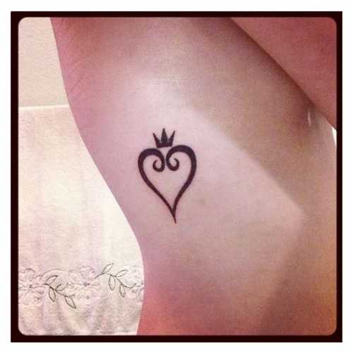 15 Queen of Hearts Tattoo Ideas: Royal Designs for Passionate Souls