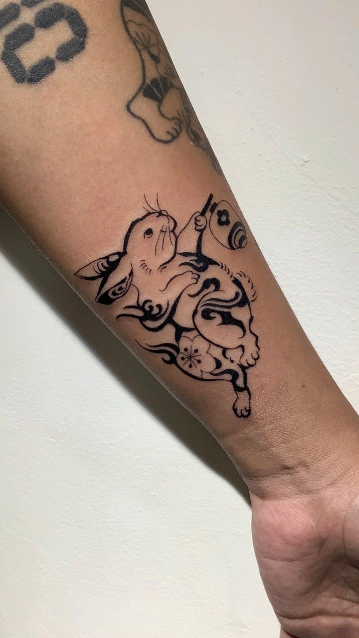 30 Blackwork Tattoo Ideas for Men & Women Bold Sleeve, Flash, Coverup & Arm Design