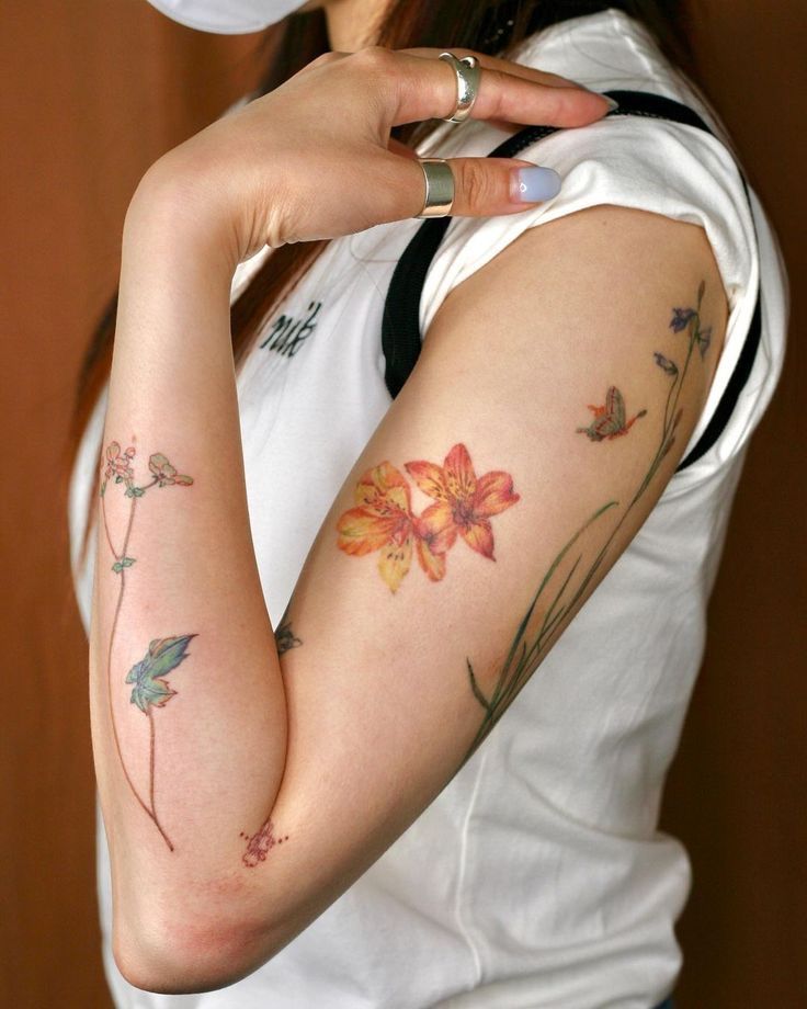 29 July Birth Flower Tattoo Ideas Fine Line, Spine, Arm, Shoulder & Sleeve Designs