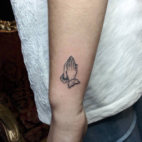 Praying Hands Tattoo Ideas : Rosary, Realism, Shoulder, Chest, Neck, Back and More